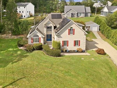 33 Flores Way