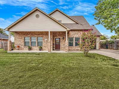 105 Water Ln