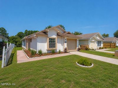 Property at 2400 TOWNSQUARE Drive, Jacksonville, FL