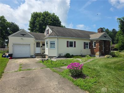 207 E Harmon Dr