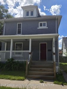 1606 Martin St