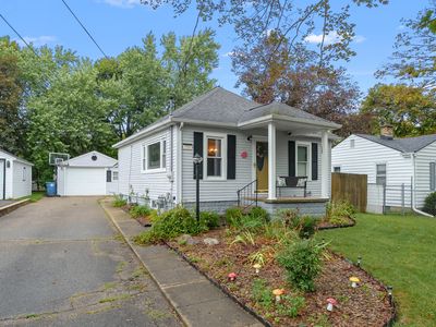 152 Albany St