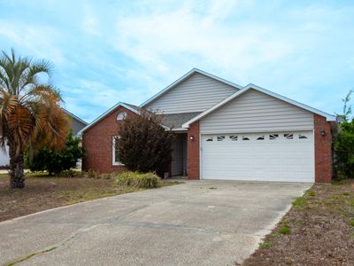 215 Gulf Aire Dr