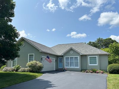 10 S Village Dr