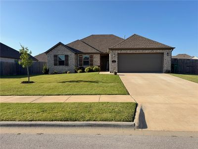370 Taverner Xing