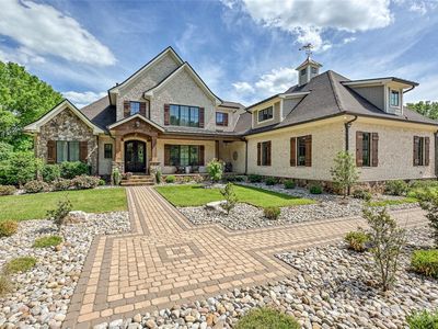 1430 Rosehill Dr