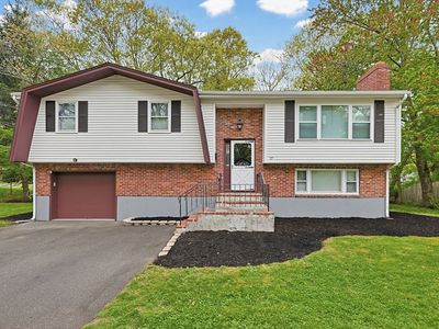 37 Roberta Ave