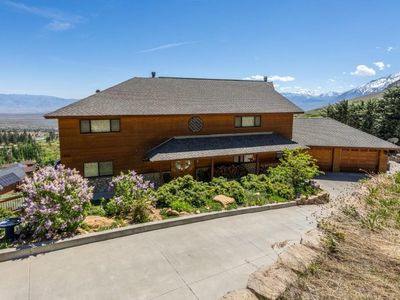 653 Mountain View Dr