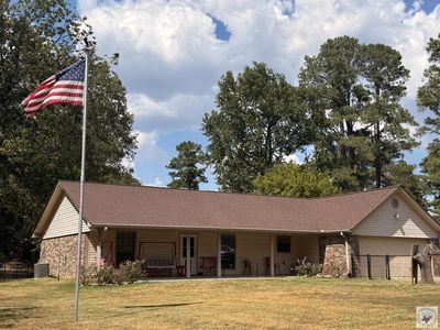 1115 Highway 8 N