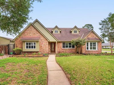 4402 Lorinda Dr