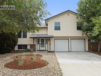 7647 Stampede Dr