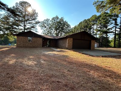 859 Bryan Rd