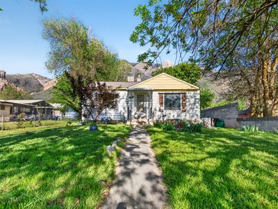 415 S Main St