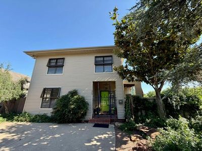 1303 NW 22nd St