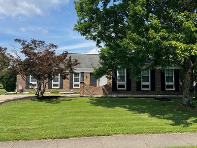 102 Stonegate Dr