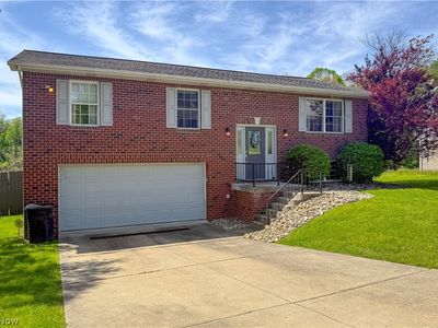 3237 Saint Charles Dr
