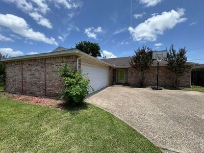 1026 Meadowland Dr