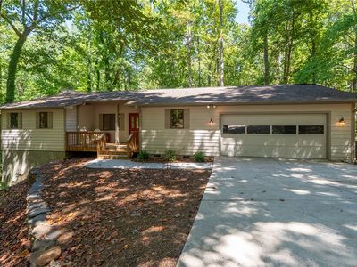 4 Mainsail Dr