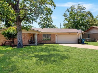 121 S Imperial Dr