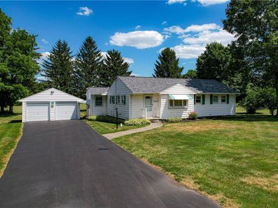 8583 W Bergen Rd