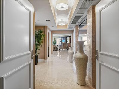 5050 N Ocean Drive #703