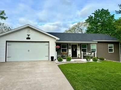 2131 S Alamos Pl