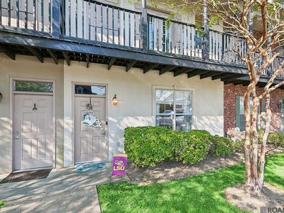 10600 Lakes Blvd APT 705