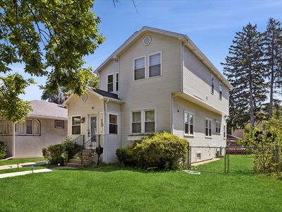 721 N Brainard Ave