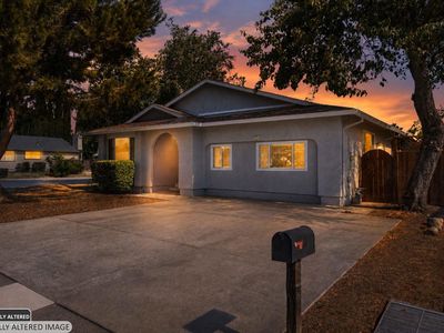1101 Woodridge Dr