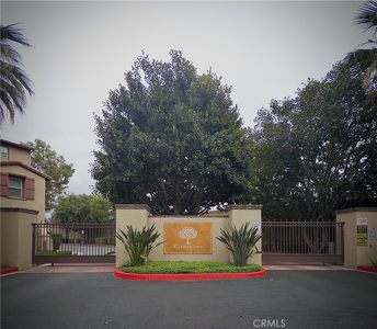 253 E Santa Fe Ct