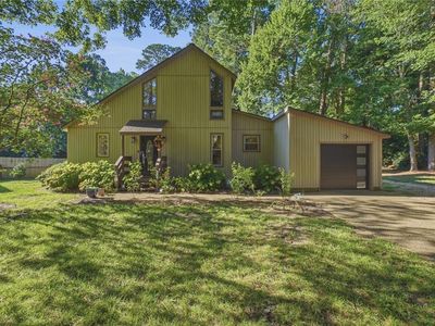 Property at 7740 Waters Edge Ln, Gloucester Point, VA