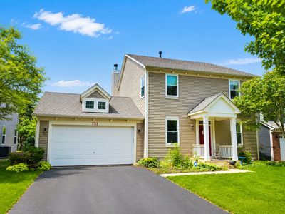 Property at 721 Bonaventure Dr, Oswego, IL