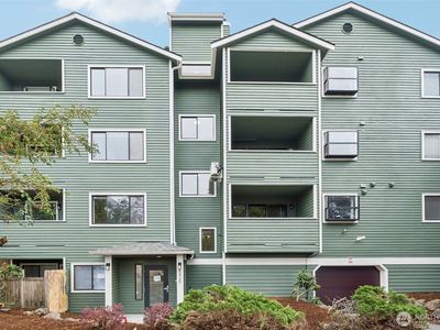 8816 Nesbit Avenue N #203