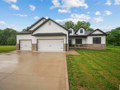 3404 S Haven Dr