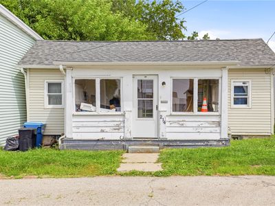 214 W Vine St