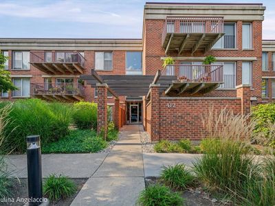 412 Kelburn Rd APT 212