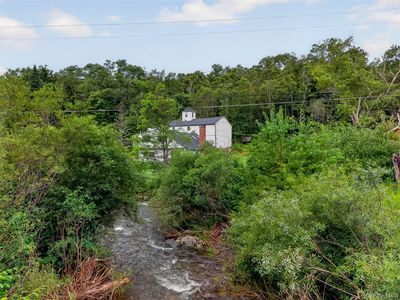609 Grooville Road