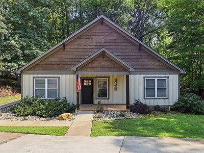 1110 Sunset Ln