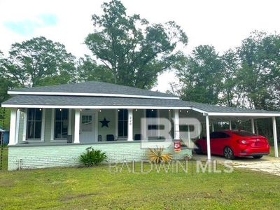 Property at 220 Bonifay St, Flomaton, AL