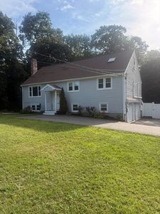 Property at 40 Poquanticut Ave, North Easton, MA