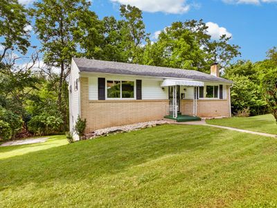 746 Semple Ave
