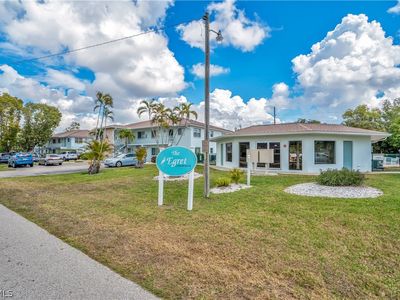 203 SE 15th Pl APT 214