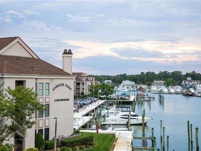 407 Harbour Point APT 104