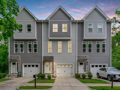 317 Luxe Hall Ln