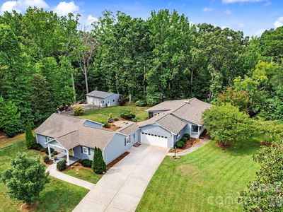 3201 Fairforest Dr