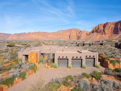 506 W Tearasinab Way