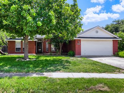 1911 ALMOND DR