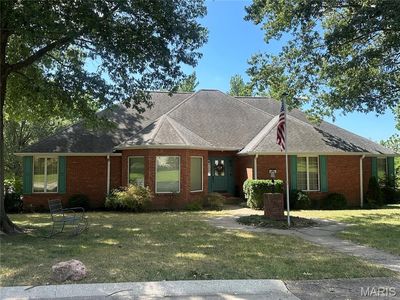 1541 Greenbrier Dr