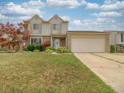 22171 Knollwood Dr