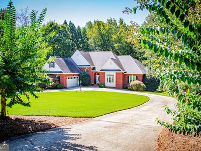 101 Shady Valley Ct